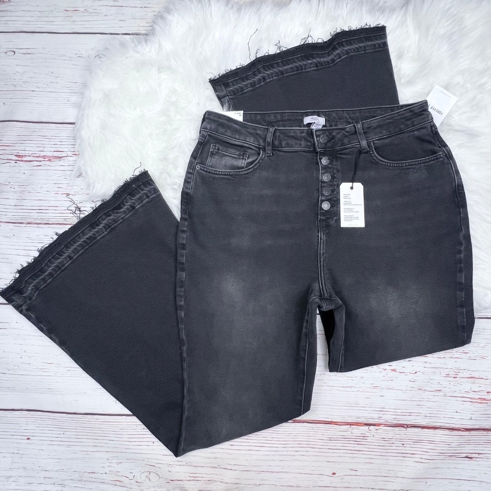 👖NWT|•FOREVER 21•| Faded Black Flare Leg Super High Rise Slim Fit Regular Length